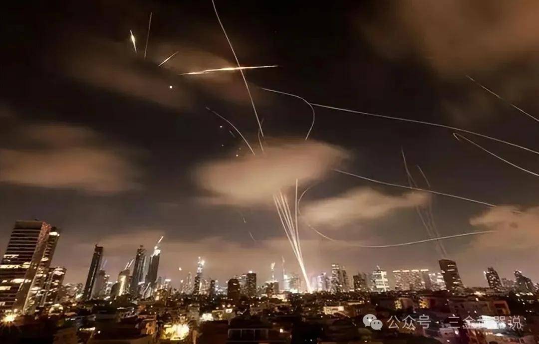 555人伤亡，3架战机折损，欧洲三国介入，中东这盘棋，下步怎么走？