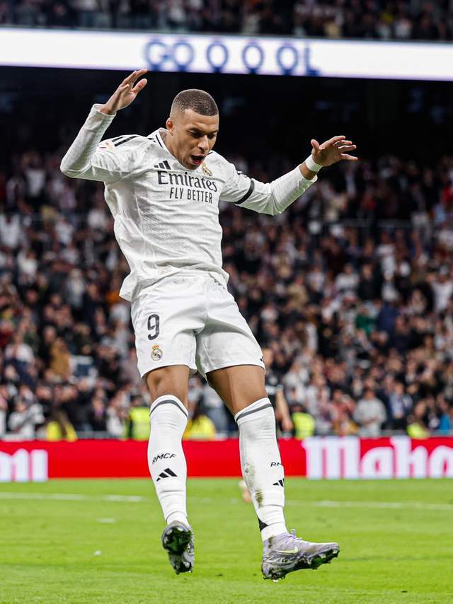 姆巴佩为何拿不到金球奖？数据说话：皇马低谷时C罗仍强于姆巴佩